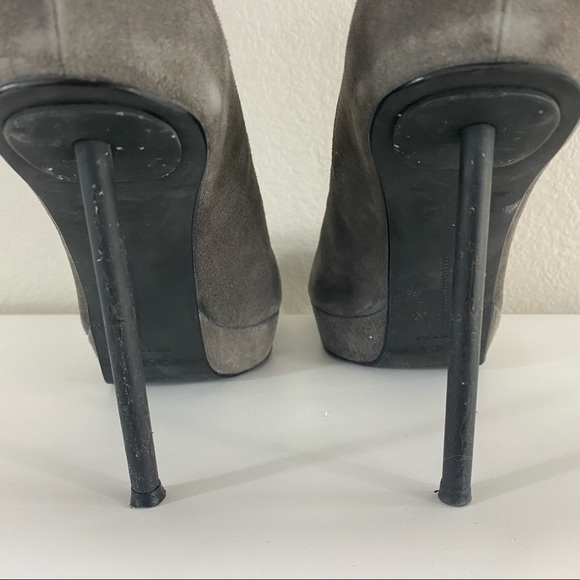 Stuart Weitzman Grey Soft Suede Platform Stiletto Elastic Ankle Booties 9 - Picture 5 of 8